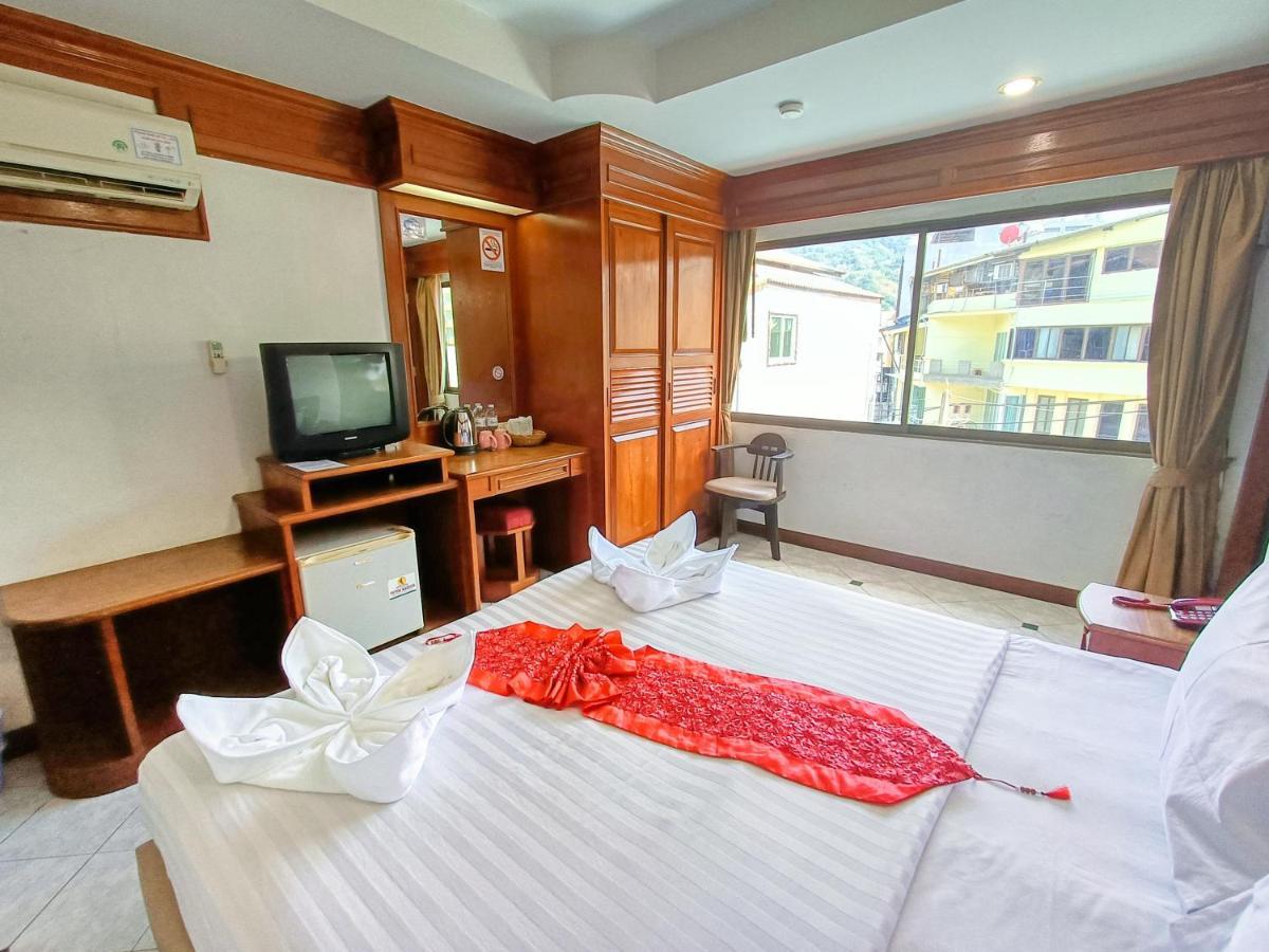 Black Pearl Patong Beachfront Bagian luar foto